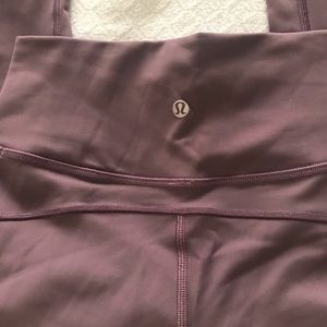 Lulu lemon in movement cropped leggings size 4